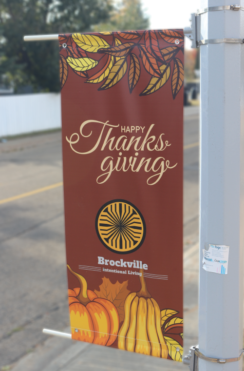 5 Reasons why Your Town Needs Street Pole Banners