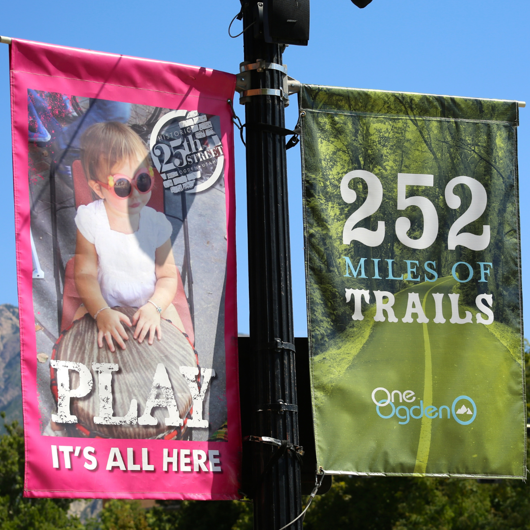 build community with vinyl lamppost banners